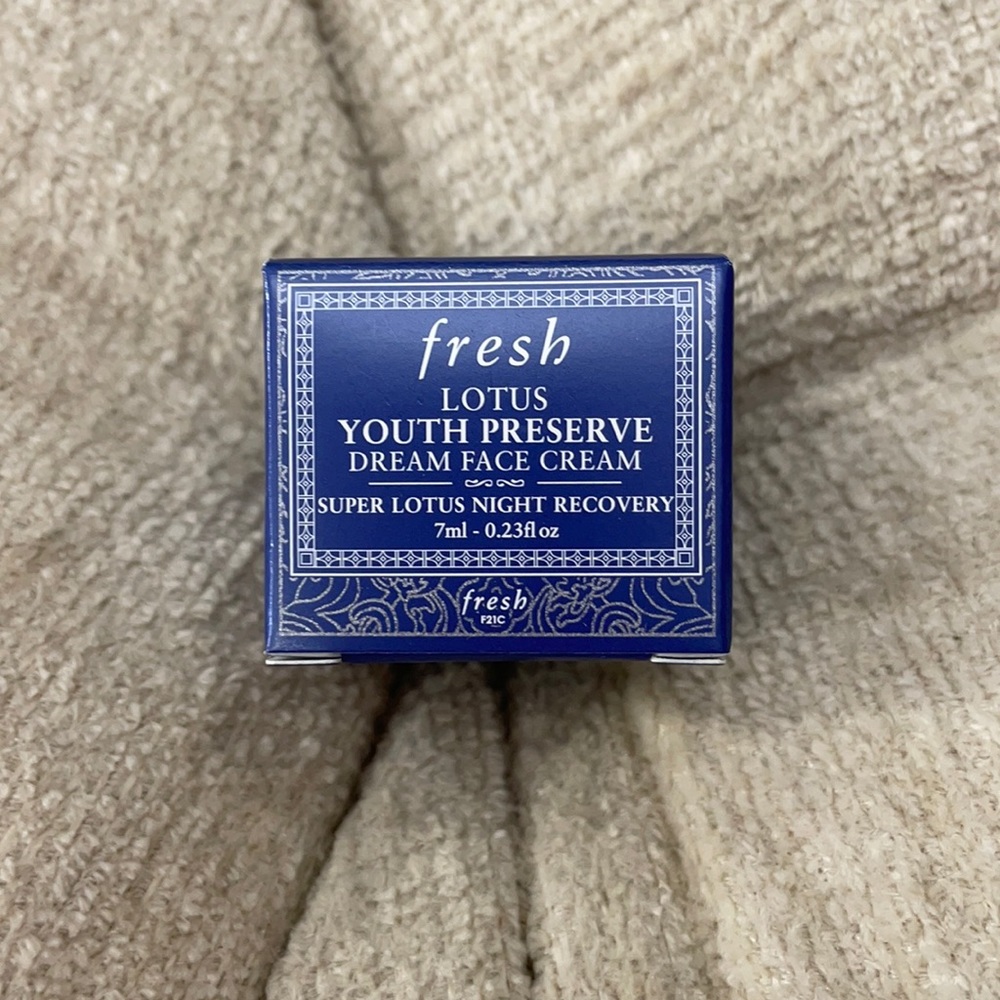 fresh Lotus Anti-Aging Night Moisturizer - Picture 2 of 9